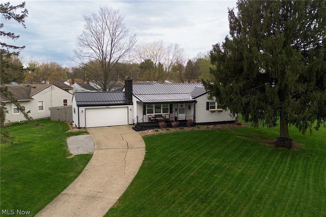2700 Christine Ln Youngstown, OH 44511 - Thumbnail 3