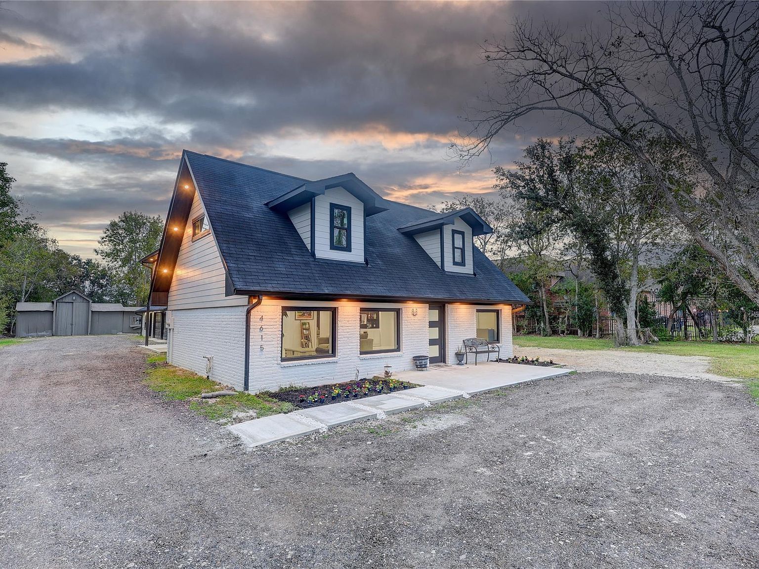 4615 W Walnut St Pearland, TX 77581 - Thumbnail 3