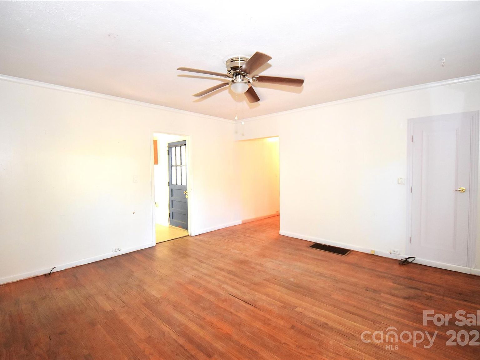 26 Dogwood Ct Asheville, NC 28805 - Thumbnail 3