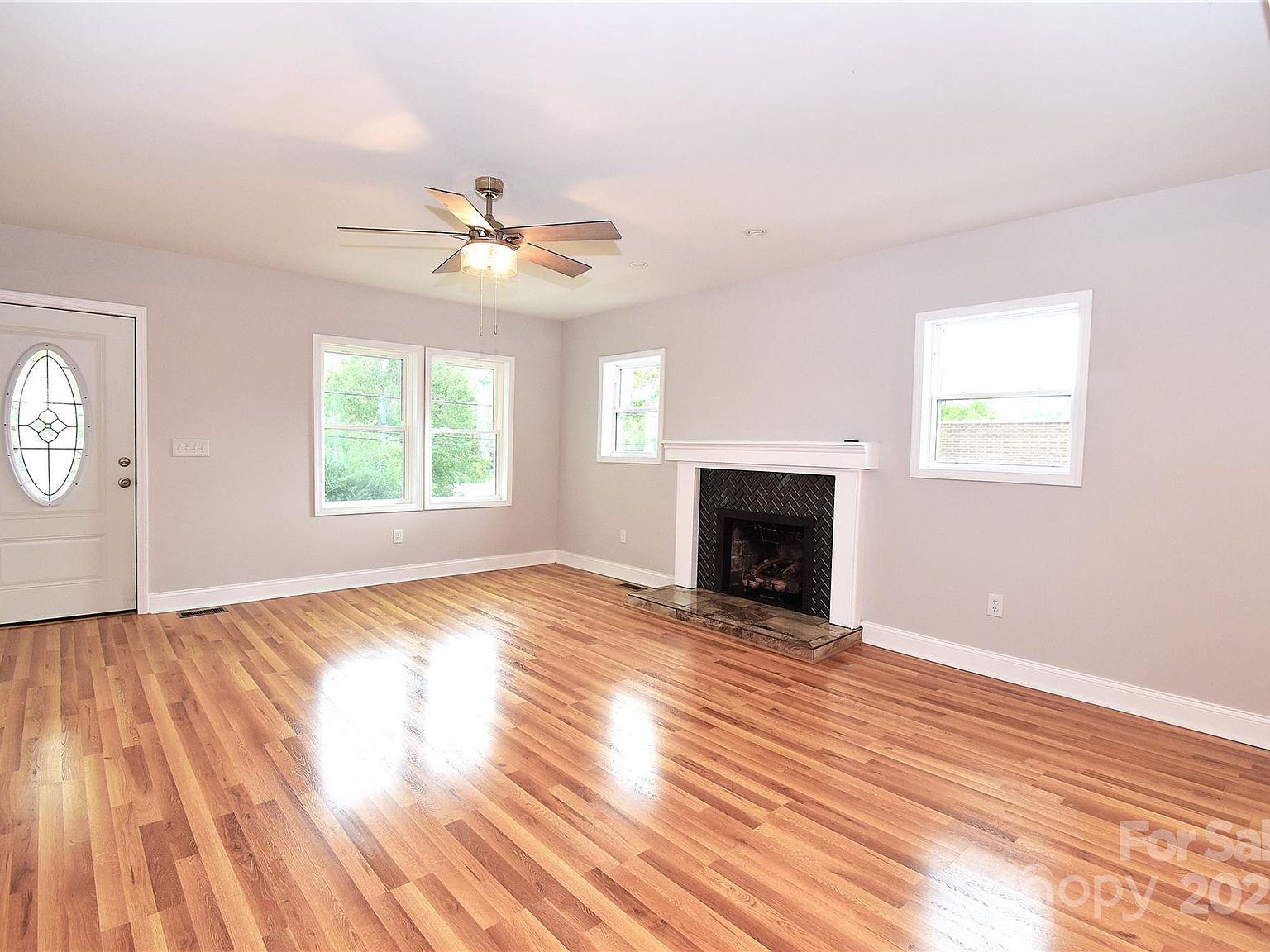 223 N Main St Canton, NC 28716 - Thumbnail 3