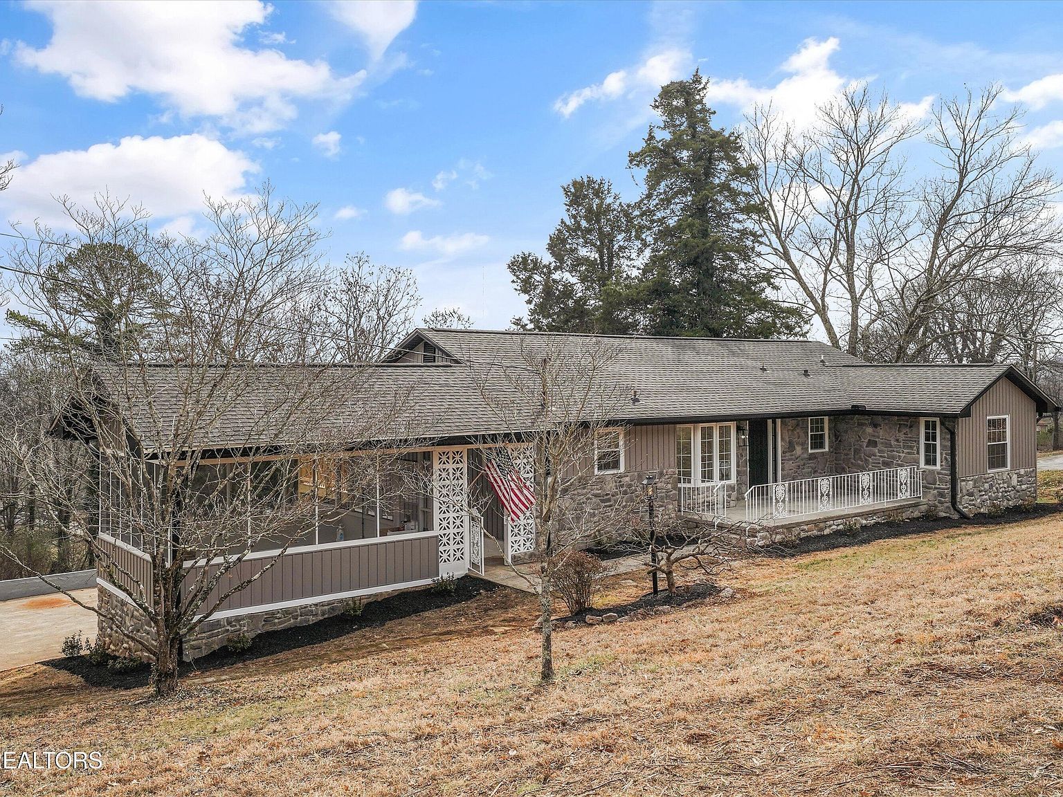 2010 Martha Berry Dr Knoxville, TN 37918 - Thumbnail 3