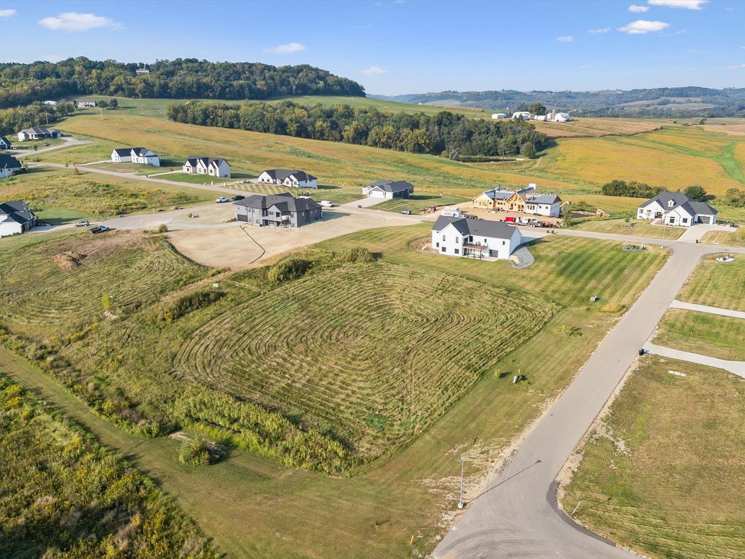 20-21 Oakland Ridge Ests Dubuque, IA 52003 - Thumbnail 3