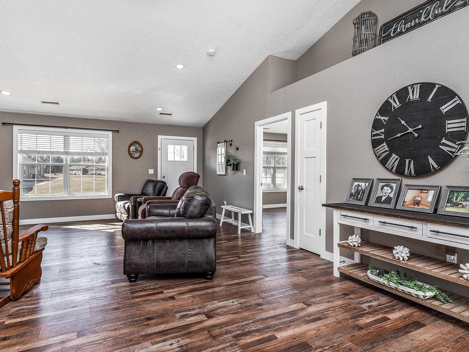 108 Bailey Dr Unit C Manchester, IA 52057 - Thumbnail 3