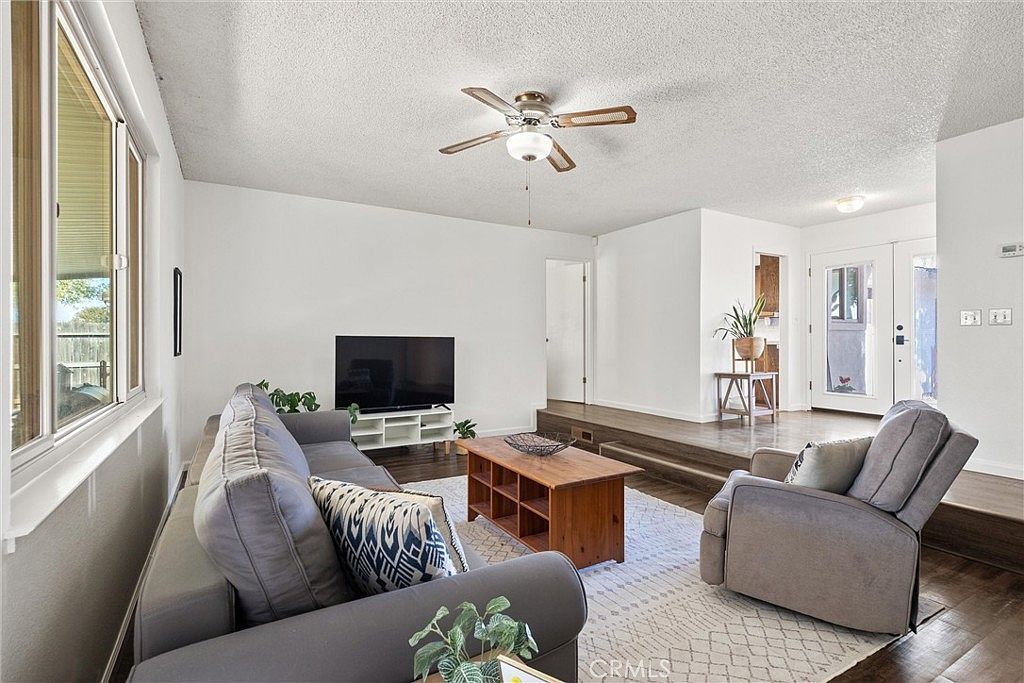 2423 Ceanothus Ave Chico, CA 95926 - Thumbnail 3