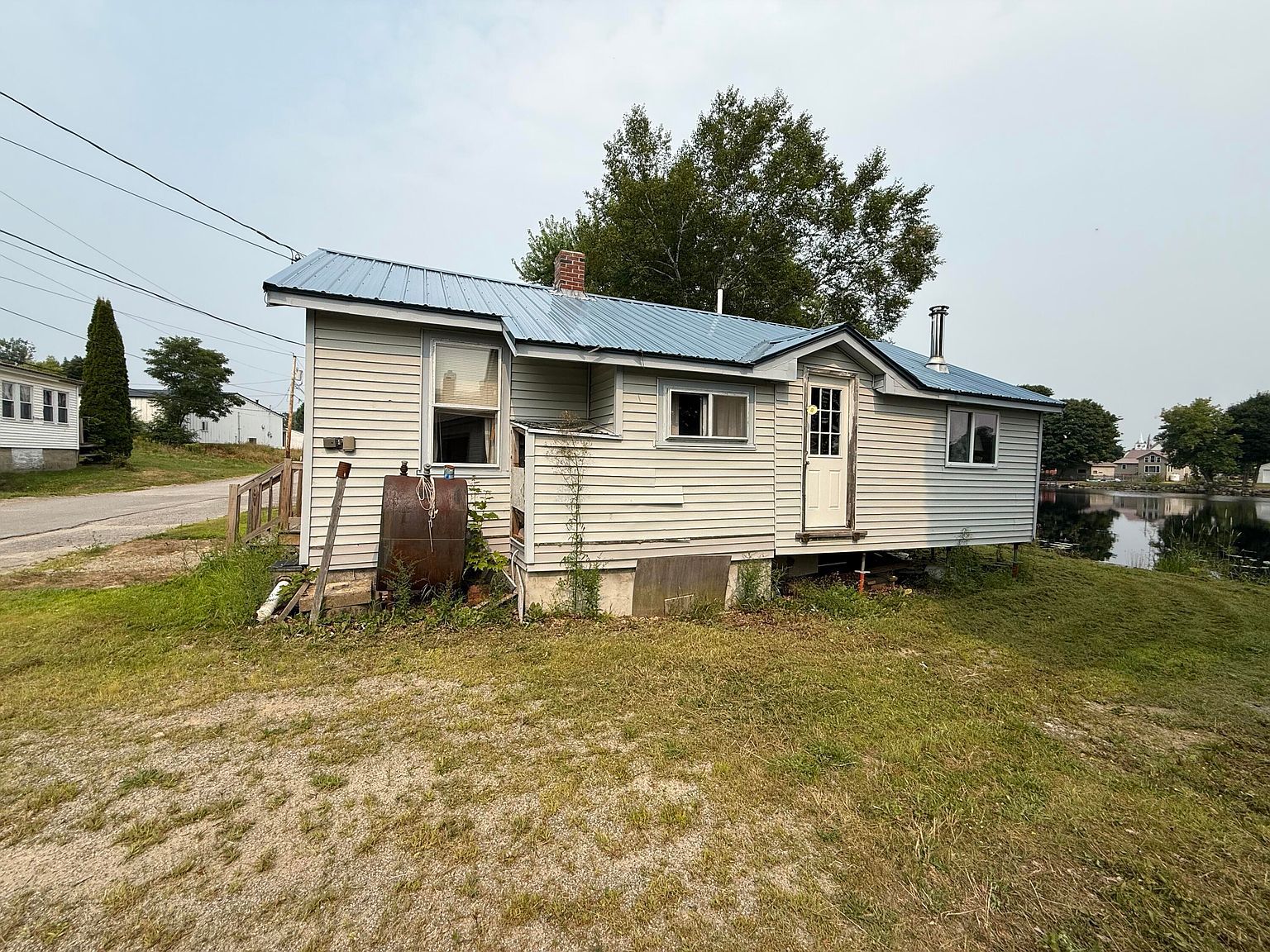 18 Mattanawcook St Lincoln, ME 04457 - Thumbnail 3