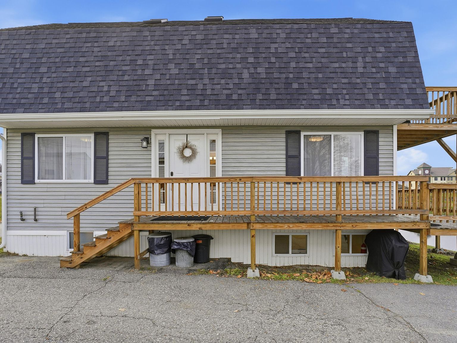 6 Mattanawcook St Lincoln, ME 04457 - Thumbnail 3