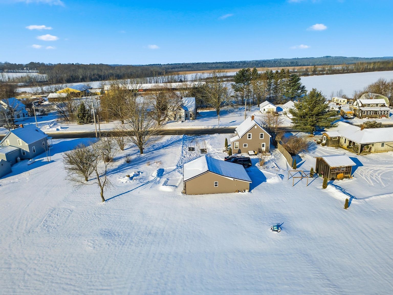 63 Dexter Rd Corinna, ME 04928 - Thumbnail 3