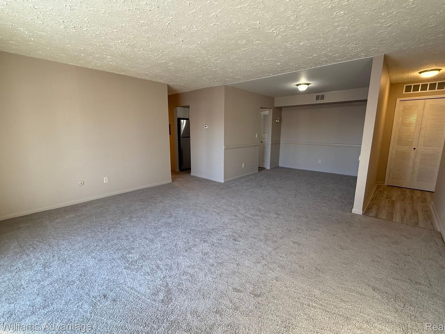 30709 Shiawassee Rd APT 71 Farmington Hills, MI 48336 - Thumbnail 3