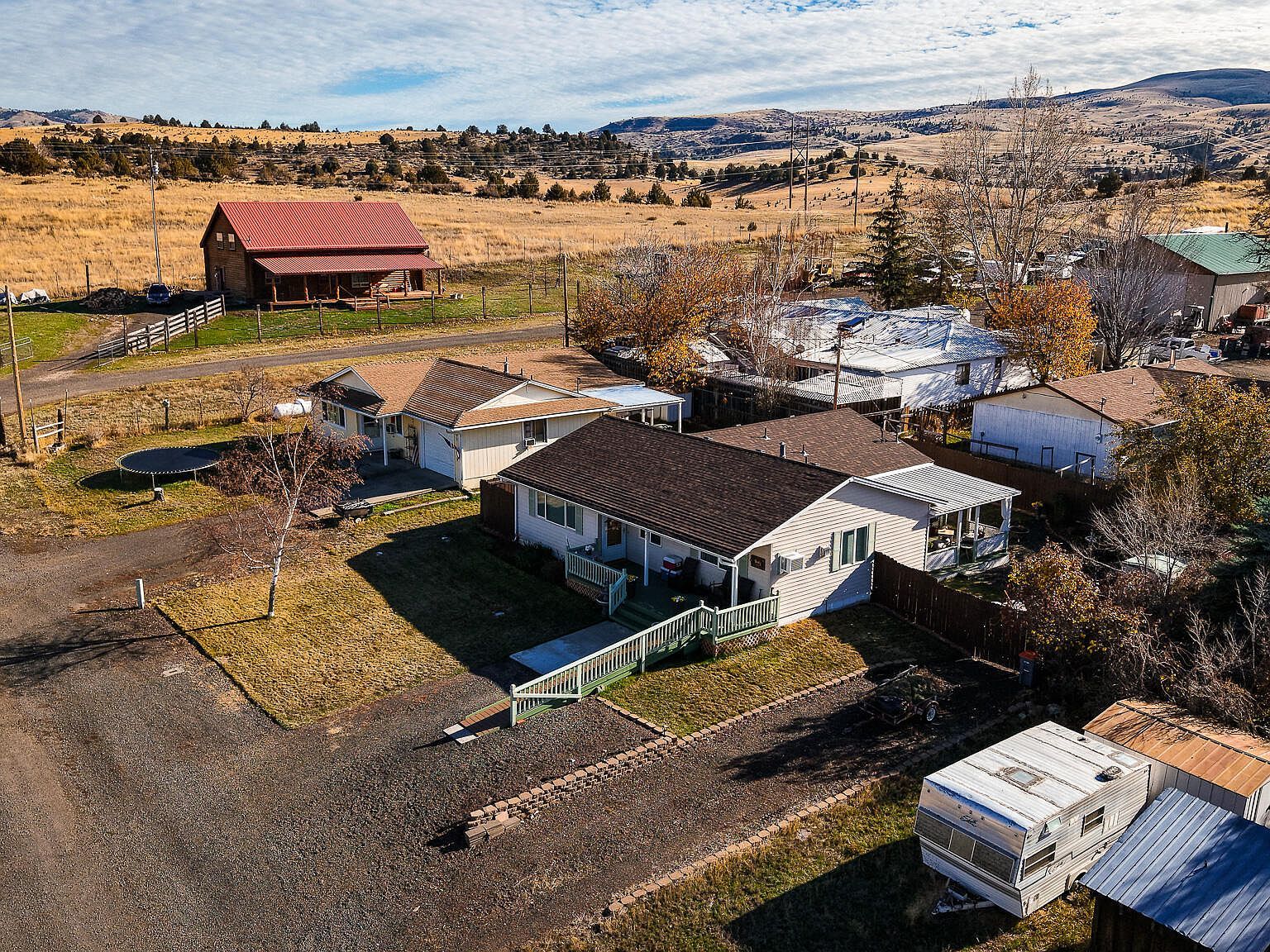 1225 B St Fossil, OR 97830 - Thumbnail 3