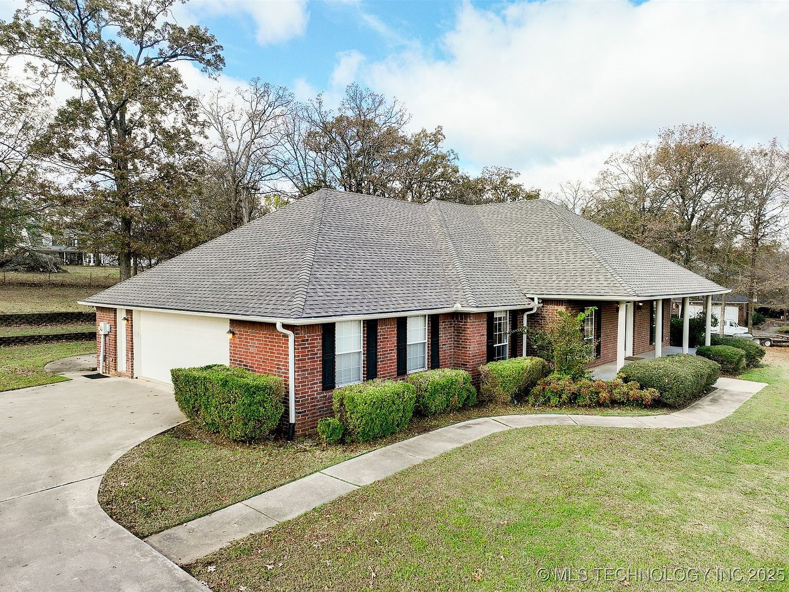 5353 Stonebriar Cir Durant, OK 74701 - Thumbnail 3