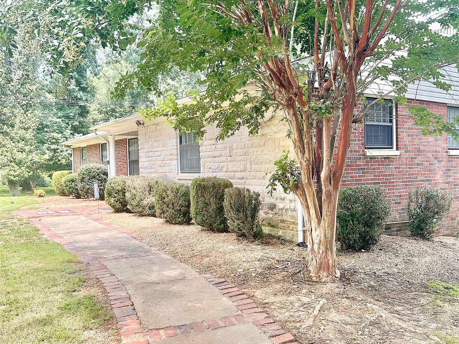 271 County Road 42 Florence, AL 35633 - Thumbnail 3