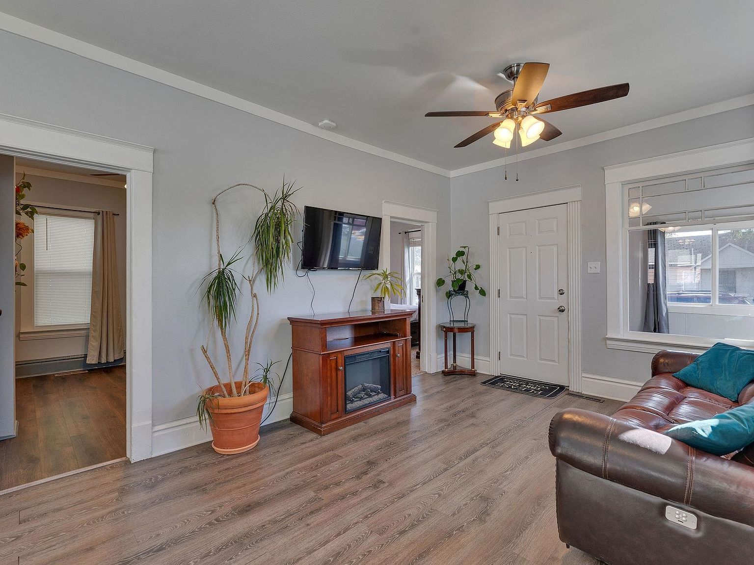 1303 E Rich Ave Spokane, WA 99207 - Thumbnail 3