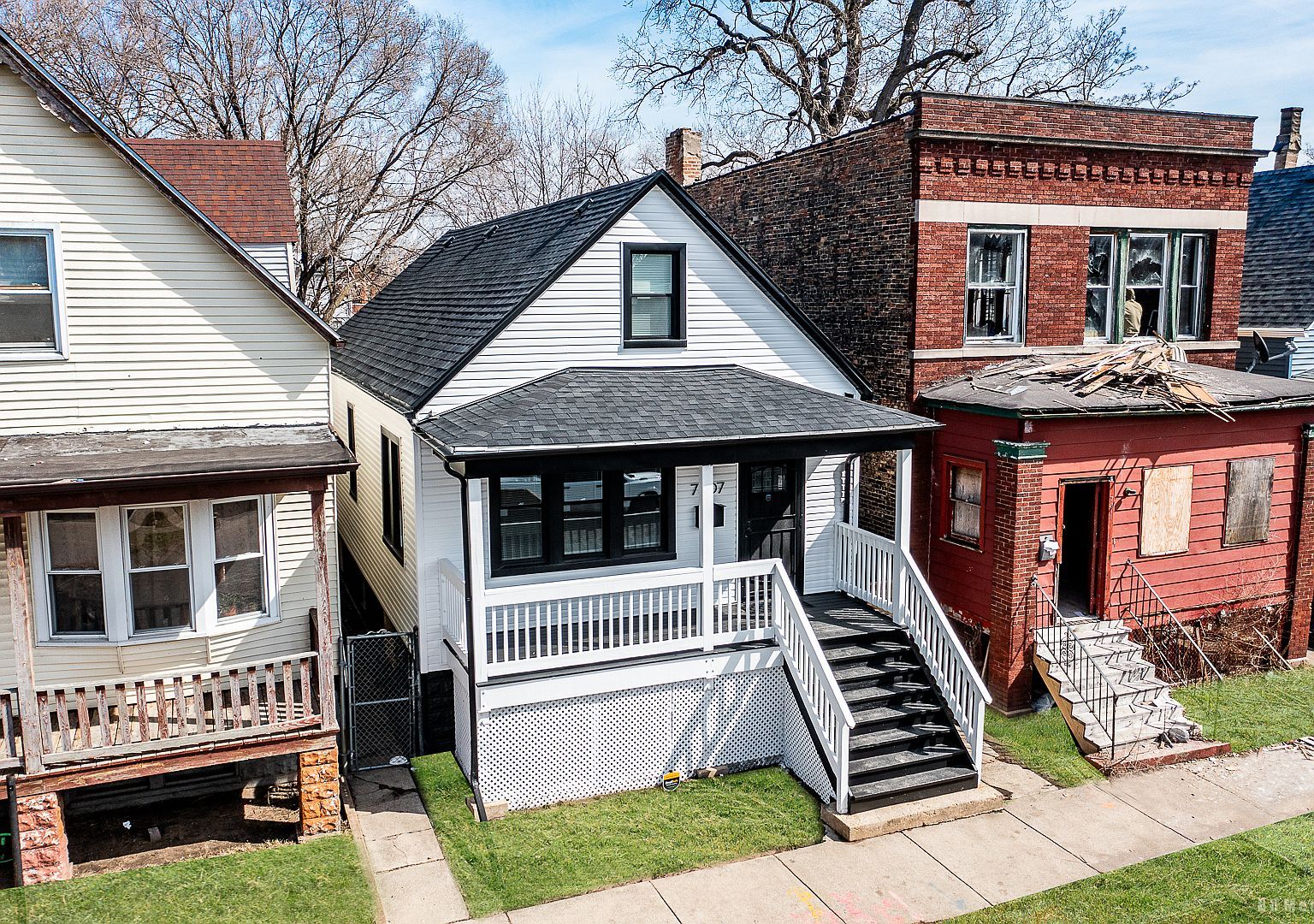 7307 S Peoria St Chicago, IL 60621 - Thumbnail 3