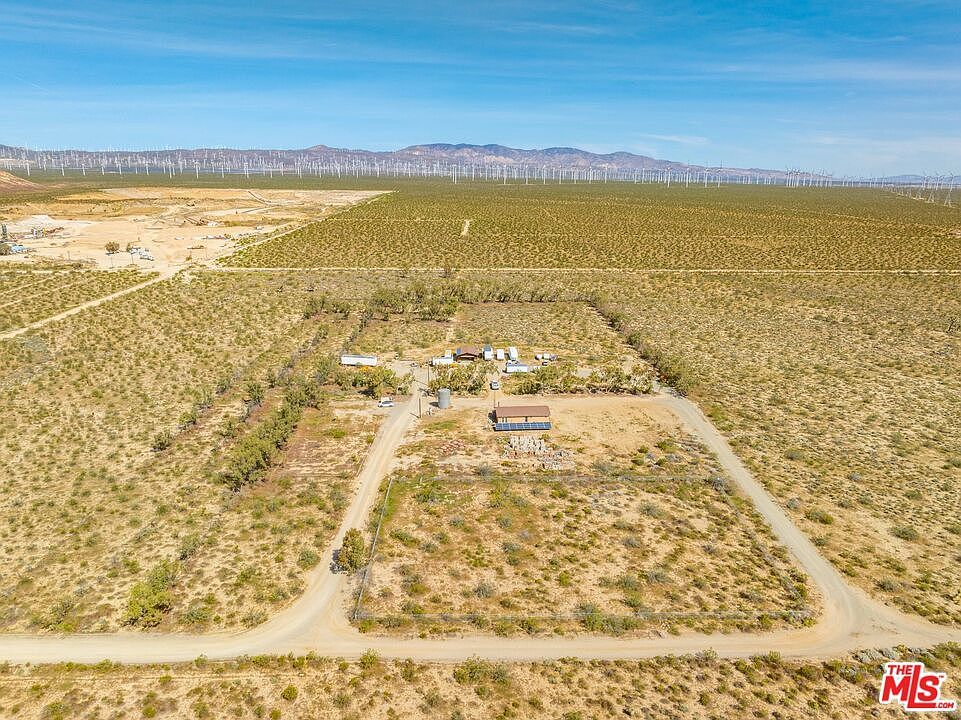 9750 70th St W Rosamond, CA 93560 - Thumbnail 3