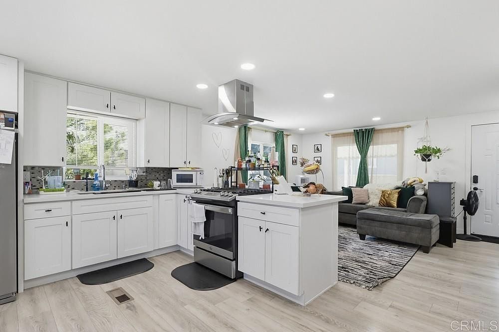 13450 Highway 8 Business Space 84 Lakeside, CA 92040 - Thumbnail 3