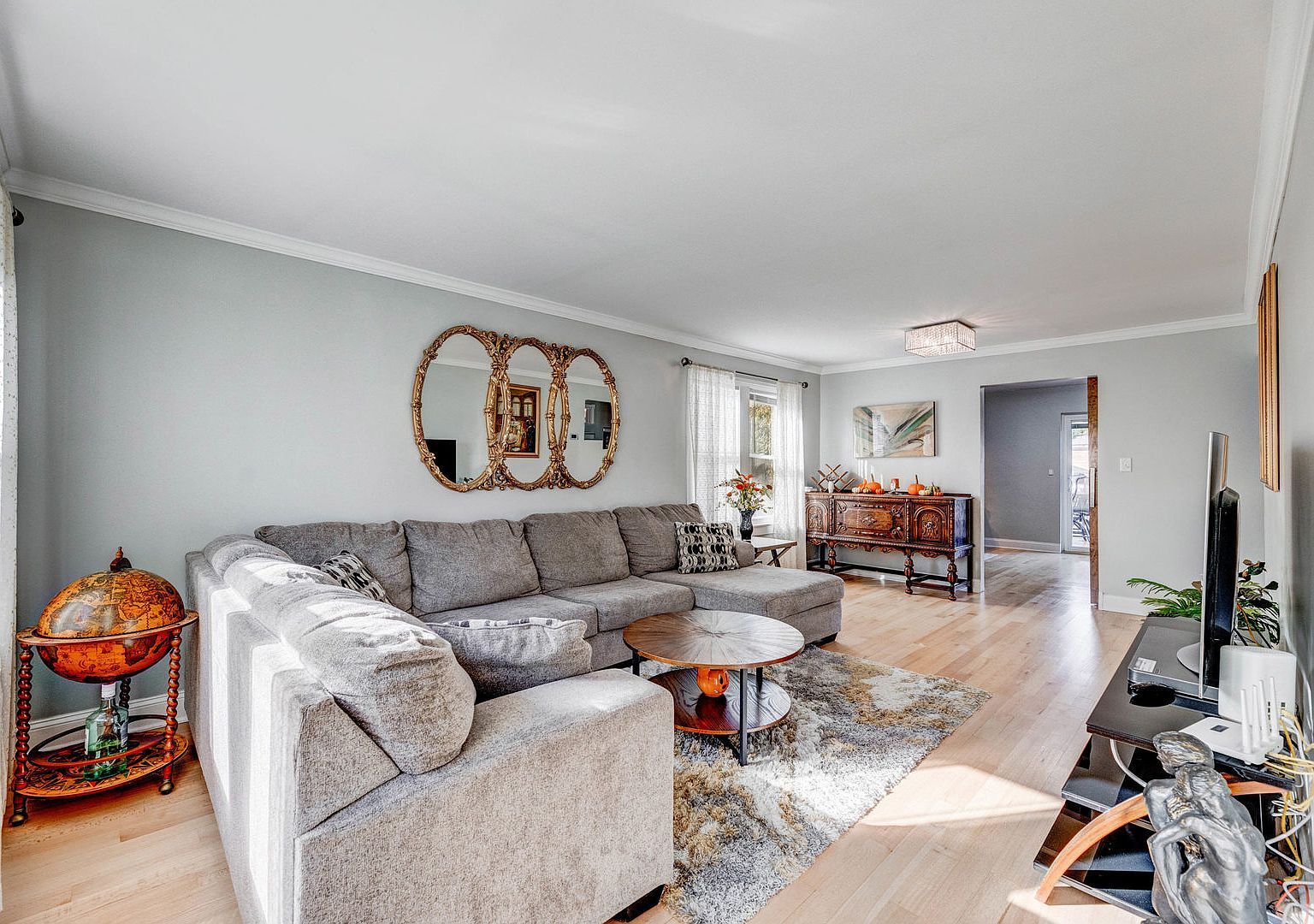 2720 W 97th St Evergreen Park, IL 60805 - Thumbnail 3