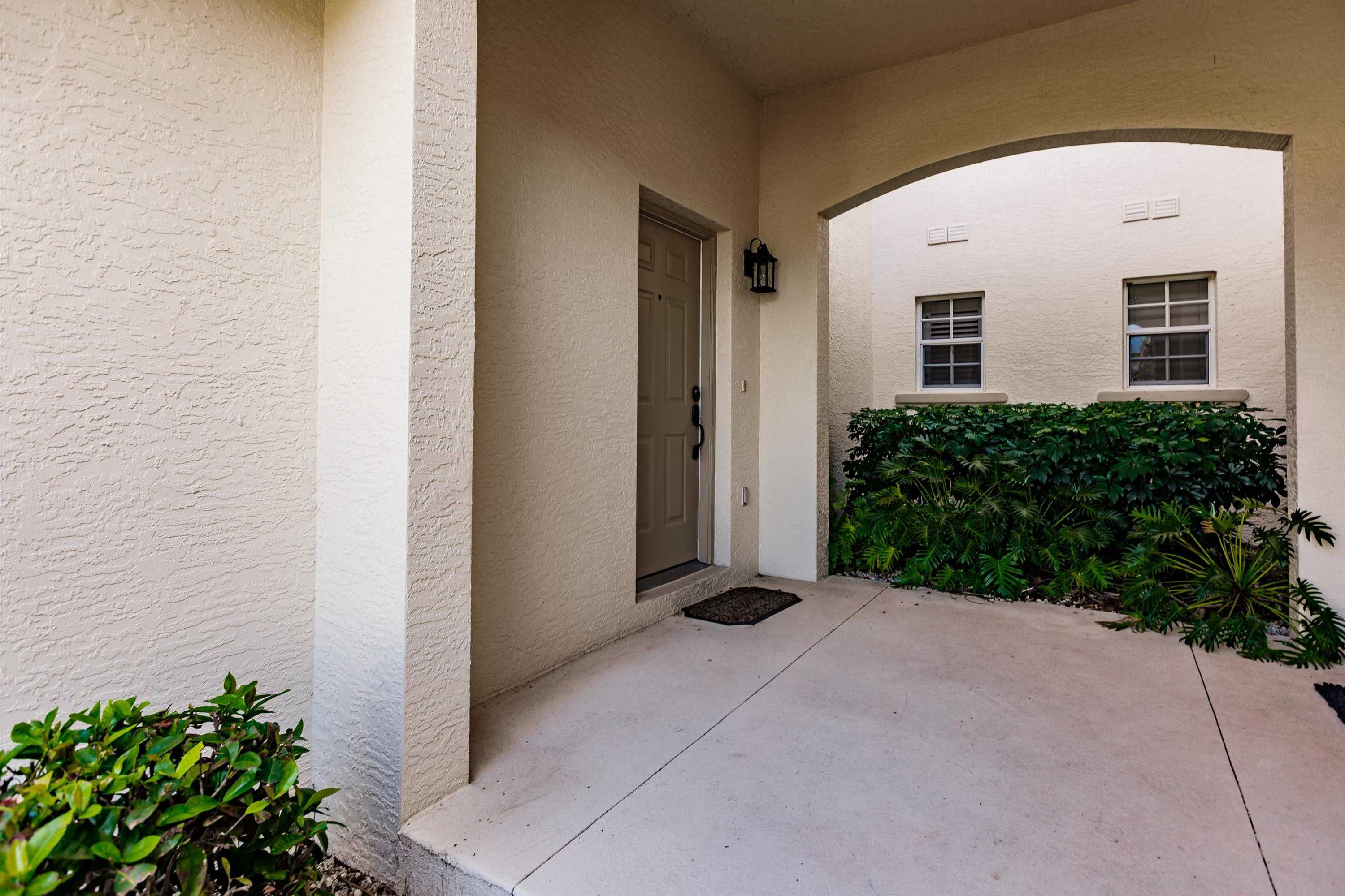 16157 Mount Abbey Way #201, Fort Myers, FL 33908, USA - Thumbnail 3