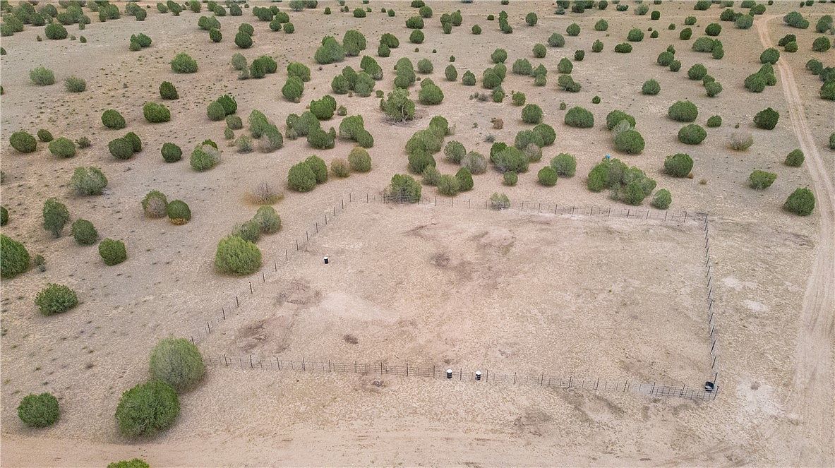 Harris Valley Ranch Rd Seligman, AZ 86337 - Thumbnail 3