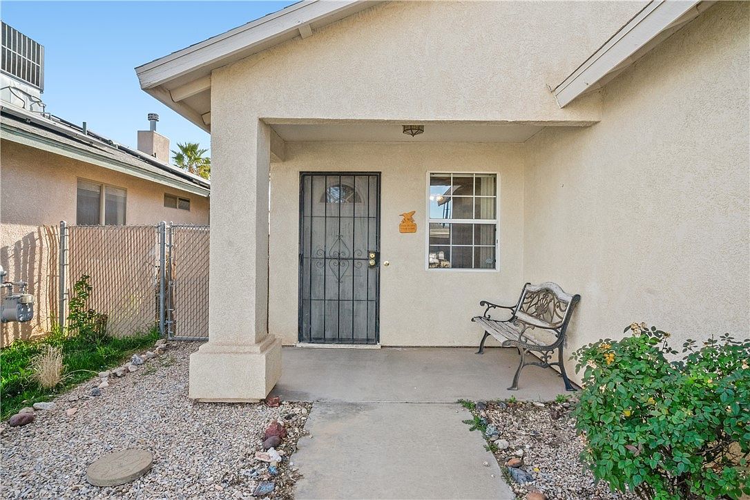 2628 Valentine Ave Kingman, AZ 86401 - Thumbnail 3