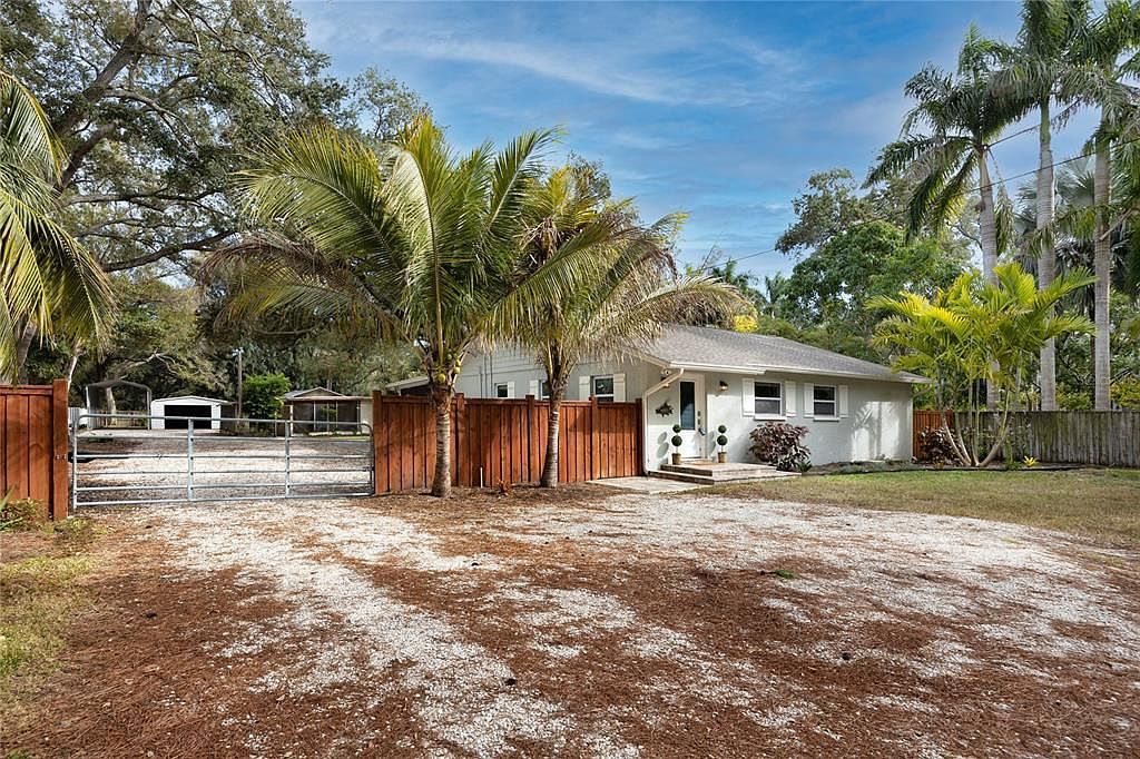 6107 100th Way N Saint Petersburg, FL 33708 - Thumbnail 3