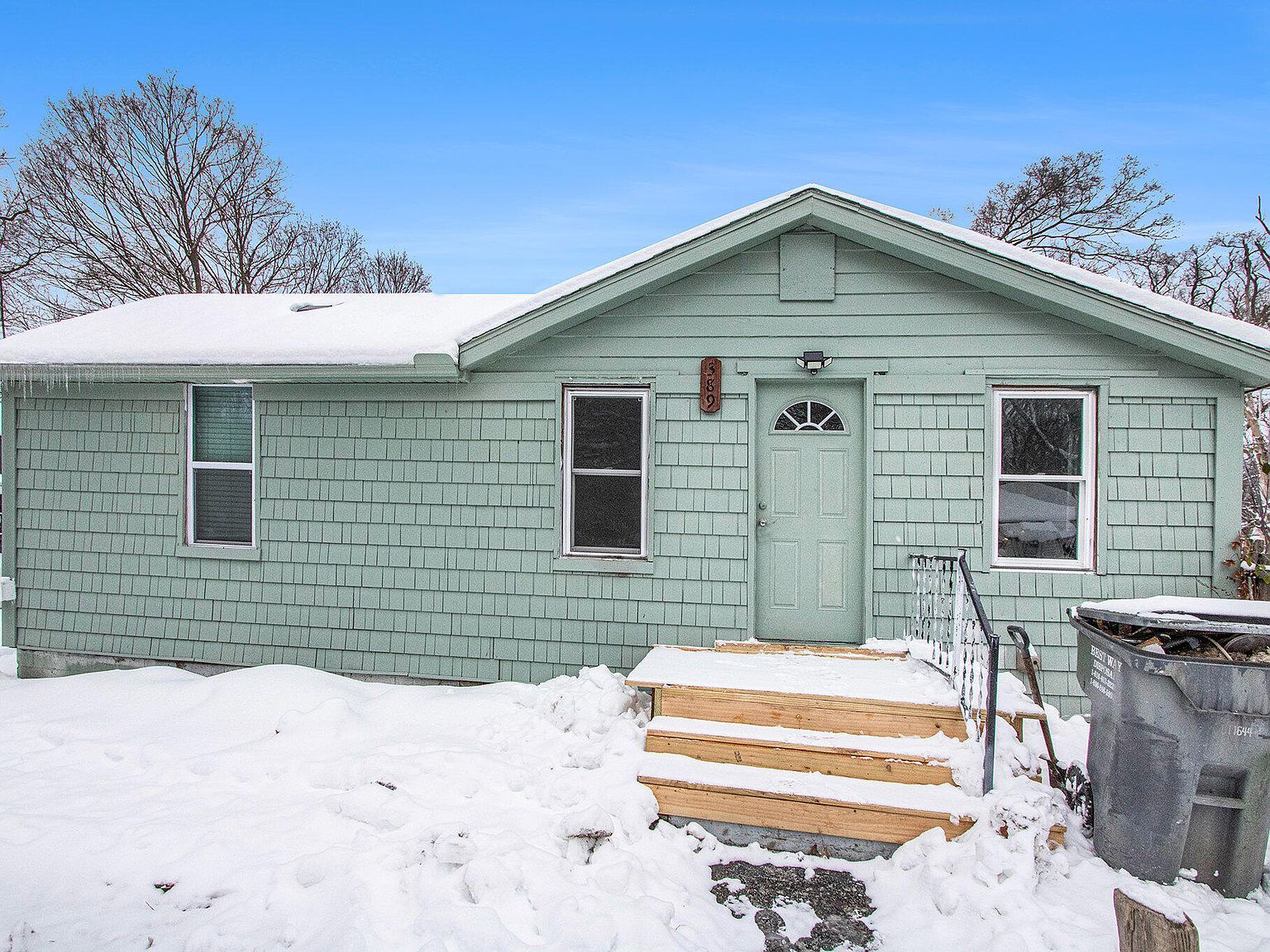 389 Parker Ave Benton Harbor, MI 49022 - Thumbnail 3