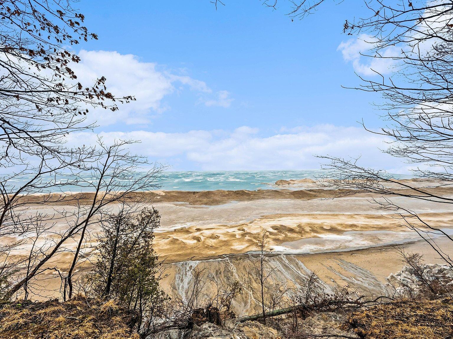 1812 Morning Glory Ln Fennville, MI 49408 - Thumbnail 3