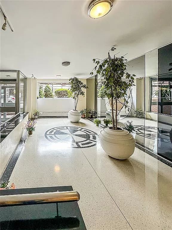 1075 Sheepshead Bay Rd APT 2H Brooklyn, NY 11229 - Thumbnail 3