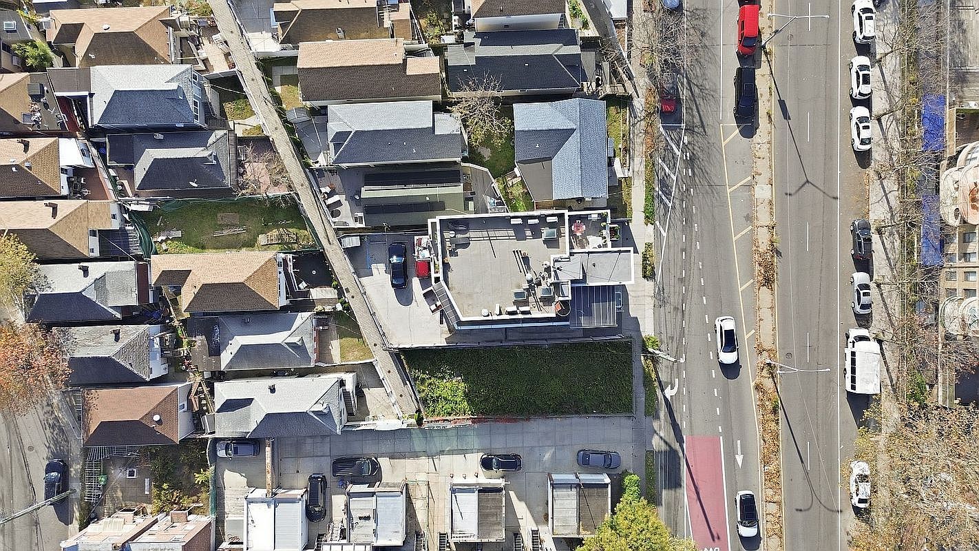 4051 Nostrand Ave APT 3 Brooklyn, NY 11235 - Thumbnail 3