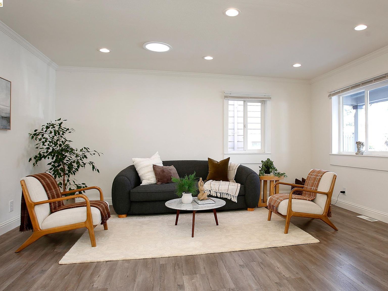 1068 82nd Ave Oakland, CA 94621 - Thumbnail 3