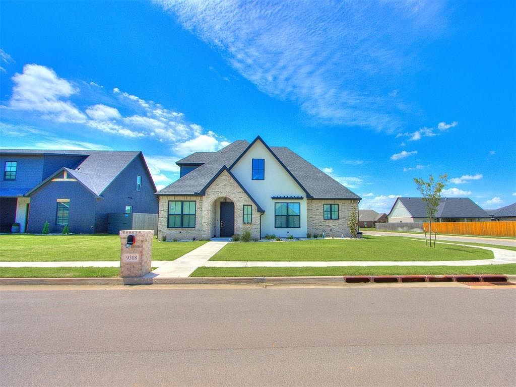 9308 NW 84th St Yukon, OK 73099 - Thumbnail 3