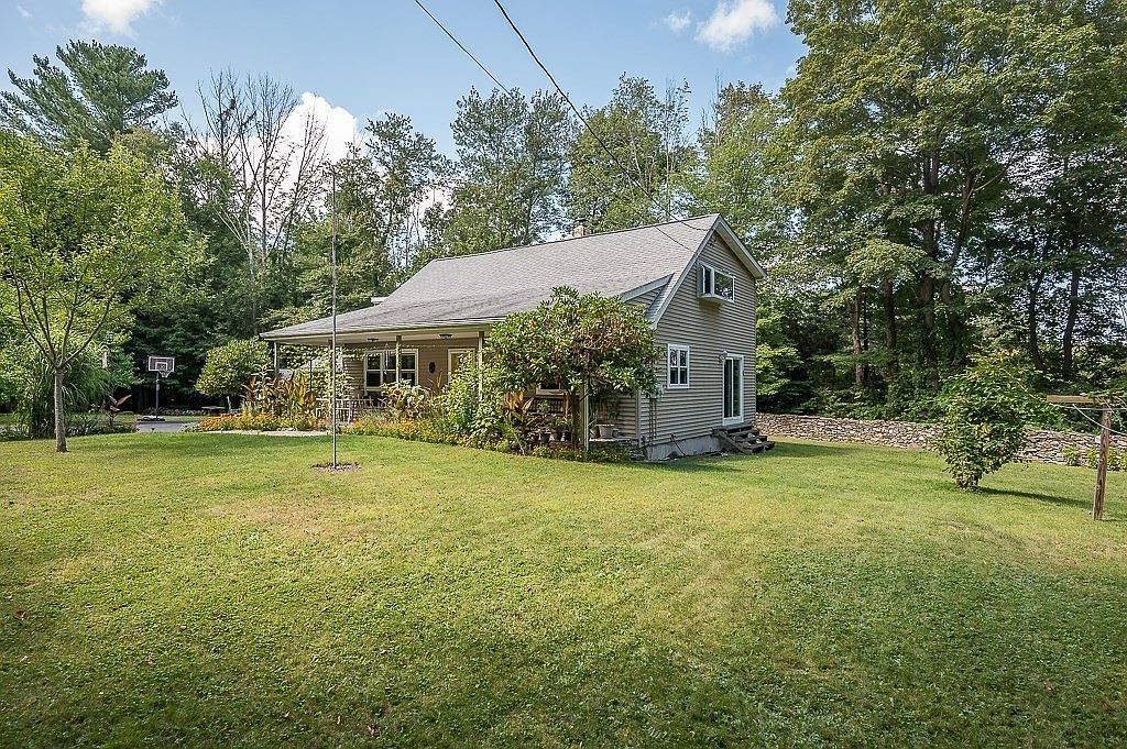 18 Old Worcester Road Ext Charlton, MA 01507 - Thumbnail 3