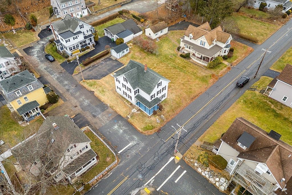 31 Clark St Spencer, MA 01562 - Thumbnail 3