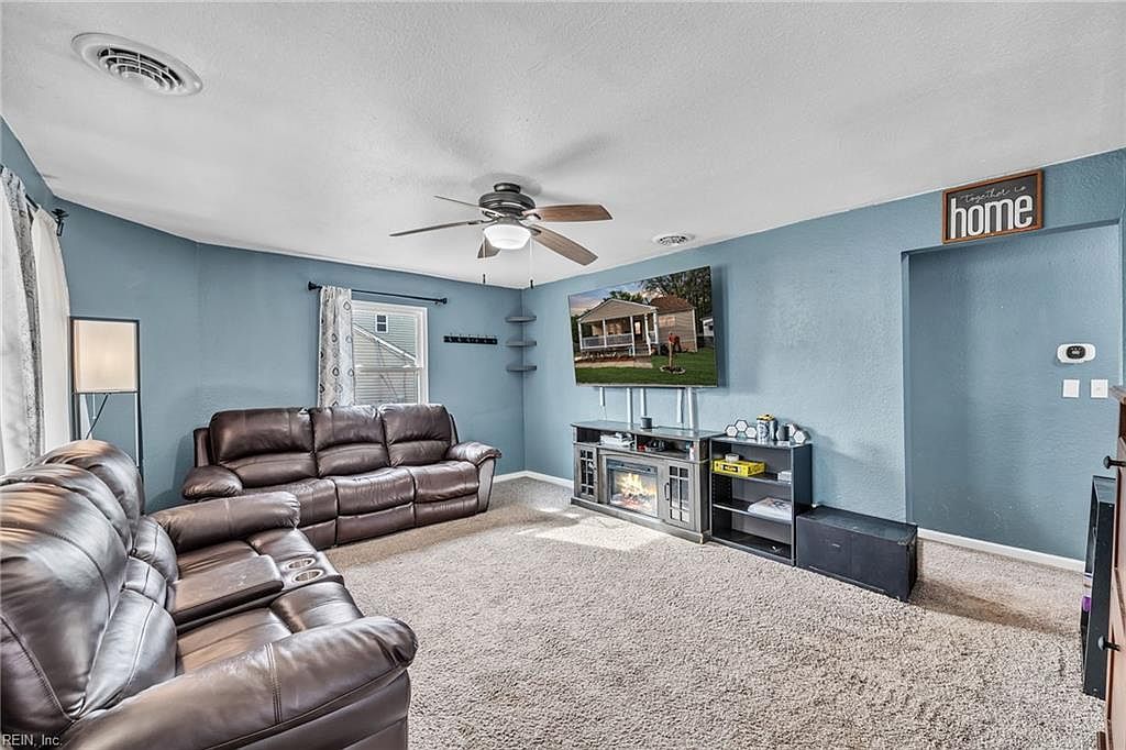 1058 Ivaloo St Norfolk, VA 23513 - Thumbnail 3