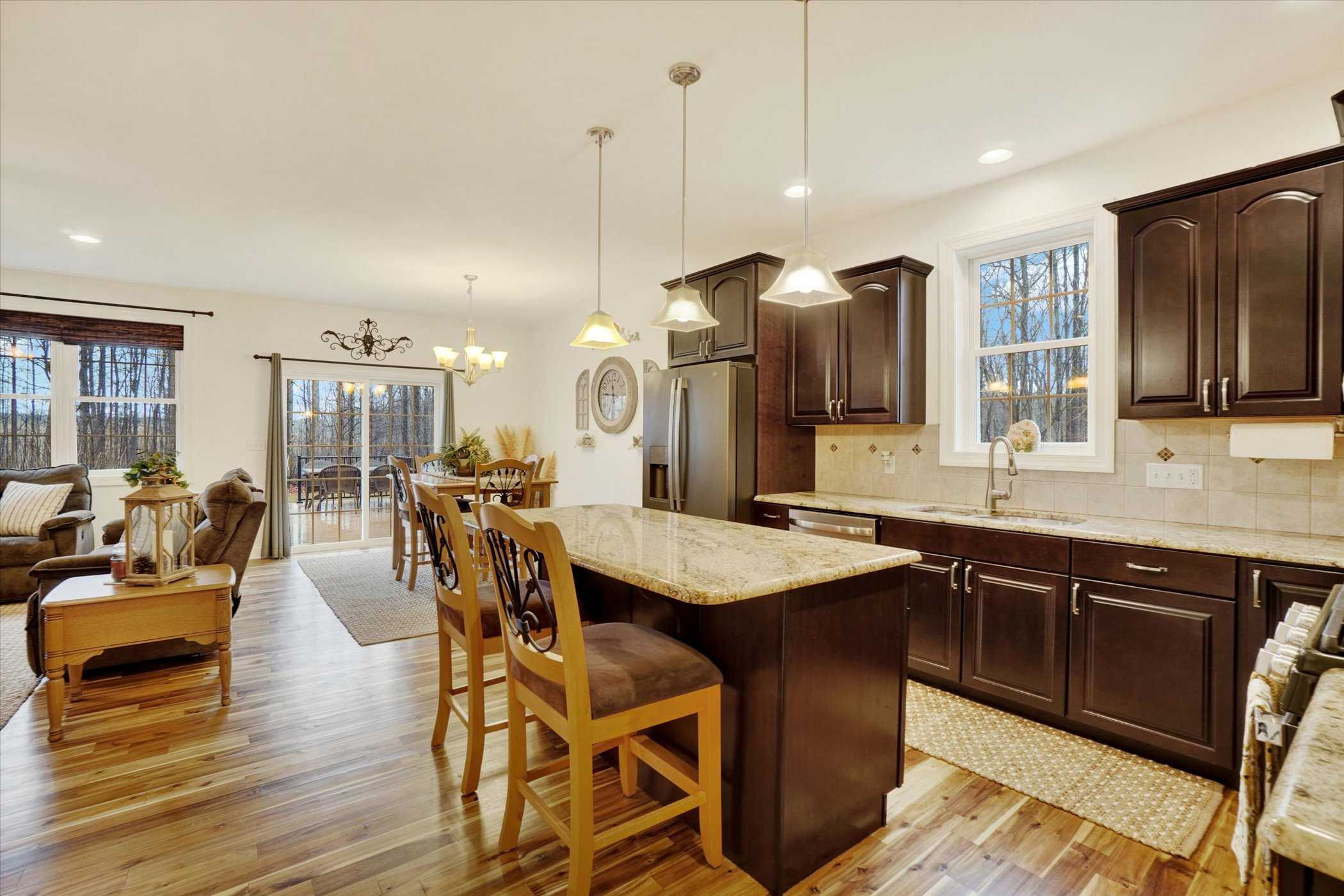 558 Rocky Rd, Red Lion, PA, USA, 17356 - Thumbnail 3