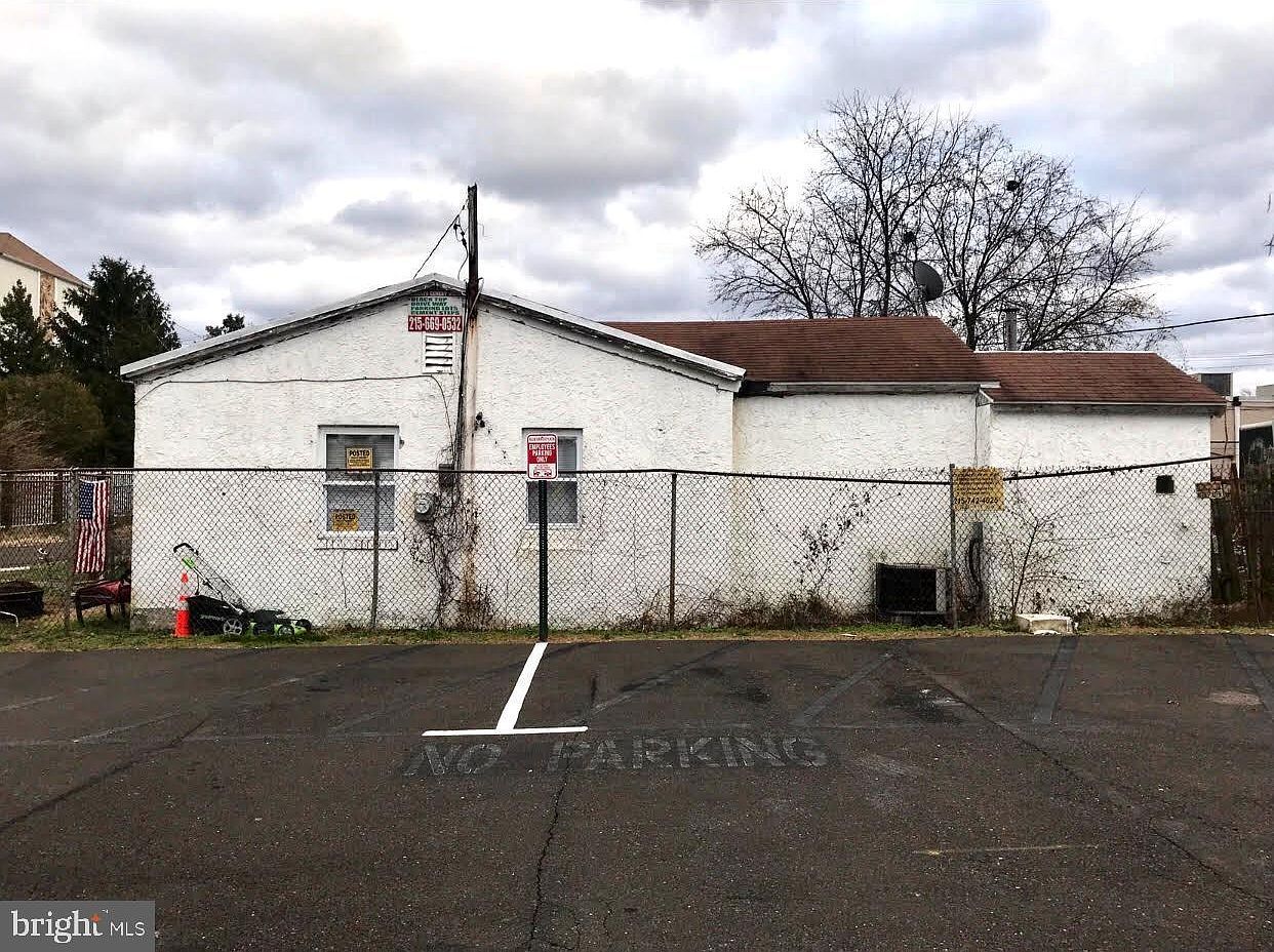 2446 Gregg St Philadelphia, PA 19114  | Single Family