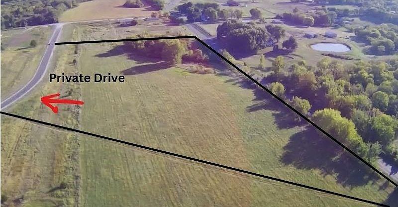 10510 S Cedar Ridge Trl Grain Valley, MO 64029 - Thumbnail 3