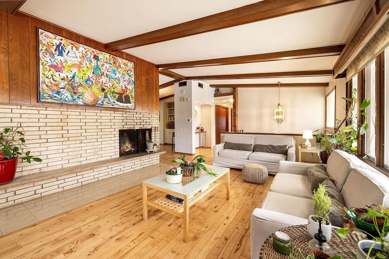 6644 Columbus Dr Middleton, WI 53562 - Thumbnail 3