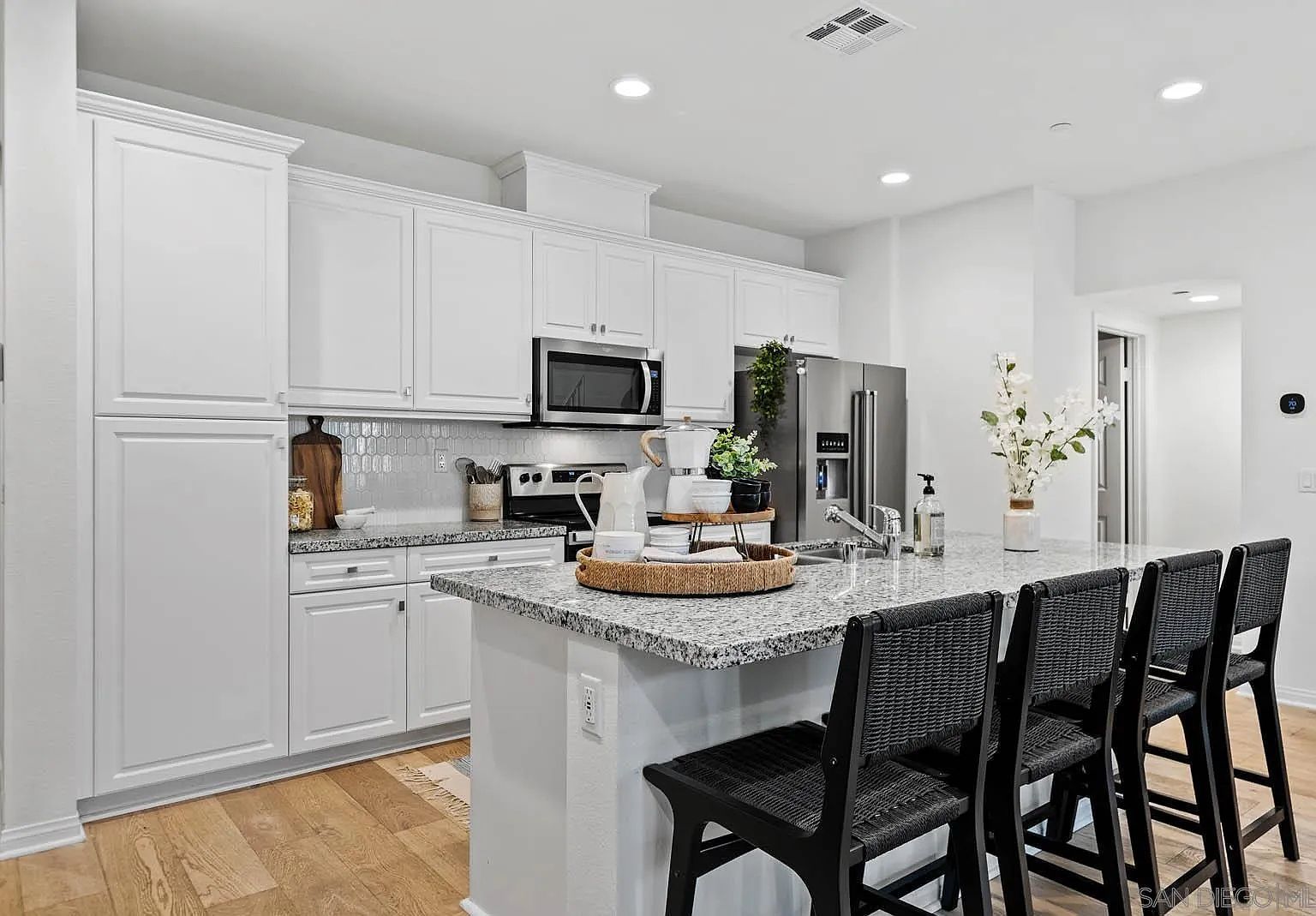 3135 Linwood St Vista, CA 92081 - Thumbnail 3