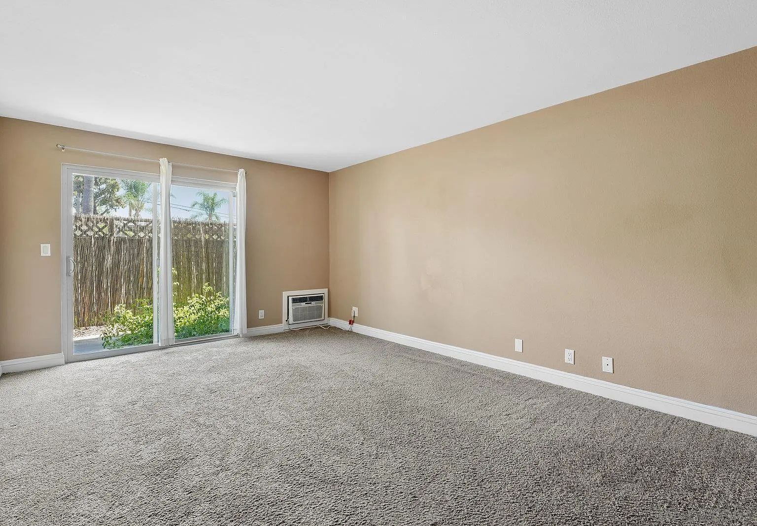 1045 Peach Ave UNIT 59 El Cajon, CA 92021 - Thumbnail 3