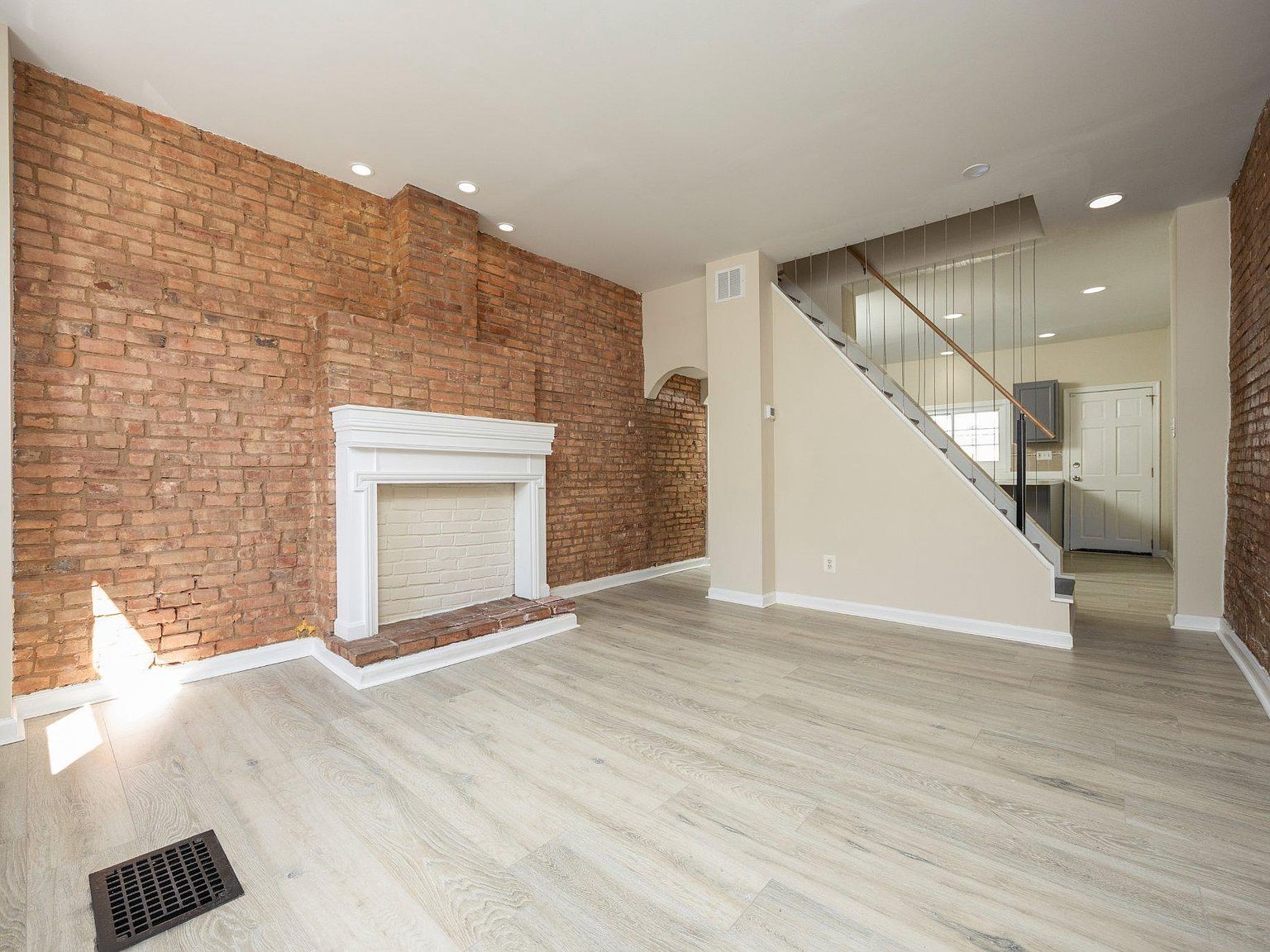 3920 Mount Pleasant Ave Baltimore, MD 21224 - Thumbnail 3