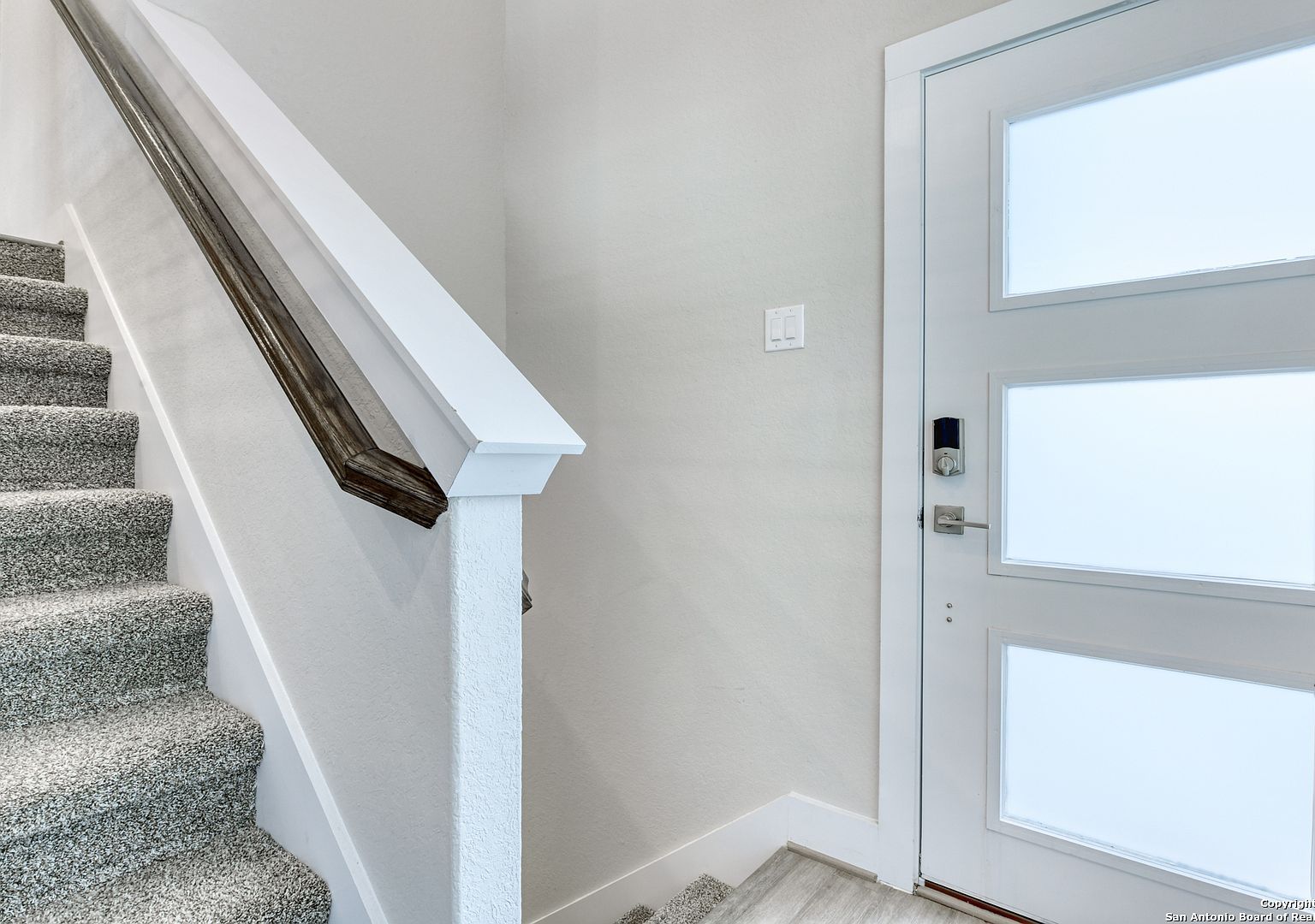 8851 Oakland Rd BUILDING 31 San Antonio, TX 78240 - Thumbnail 3