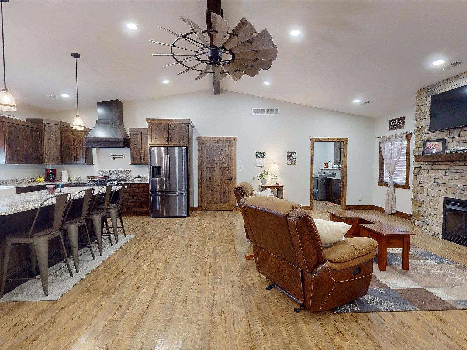 100 E Clay St Smithton, MO 65350 - Thumbnail 3