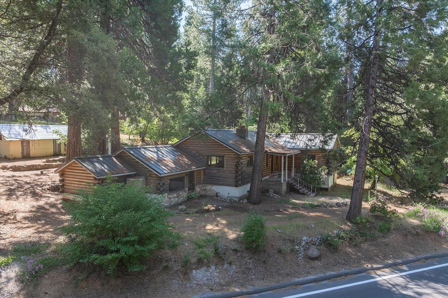 5449 Highway 4 Angels Camp, CA 95222 - Thumbnail 3