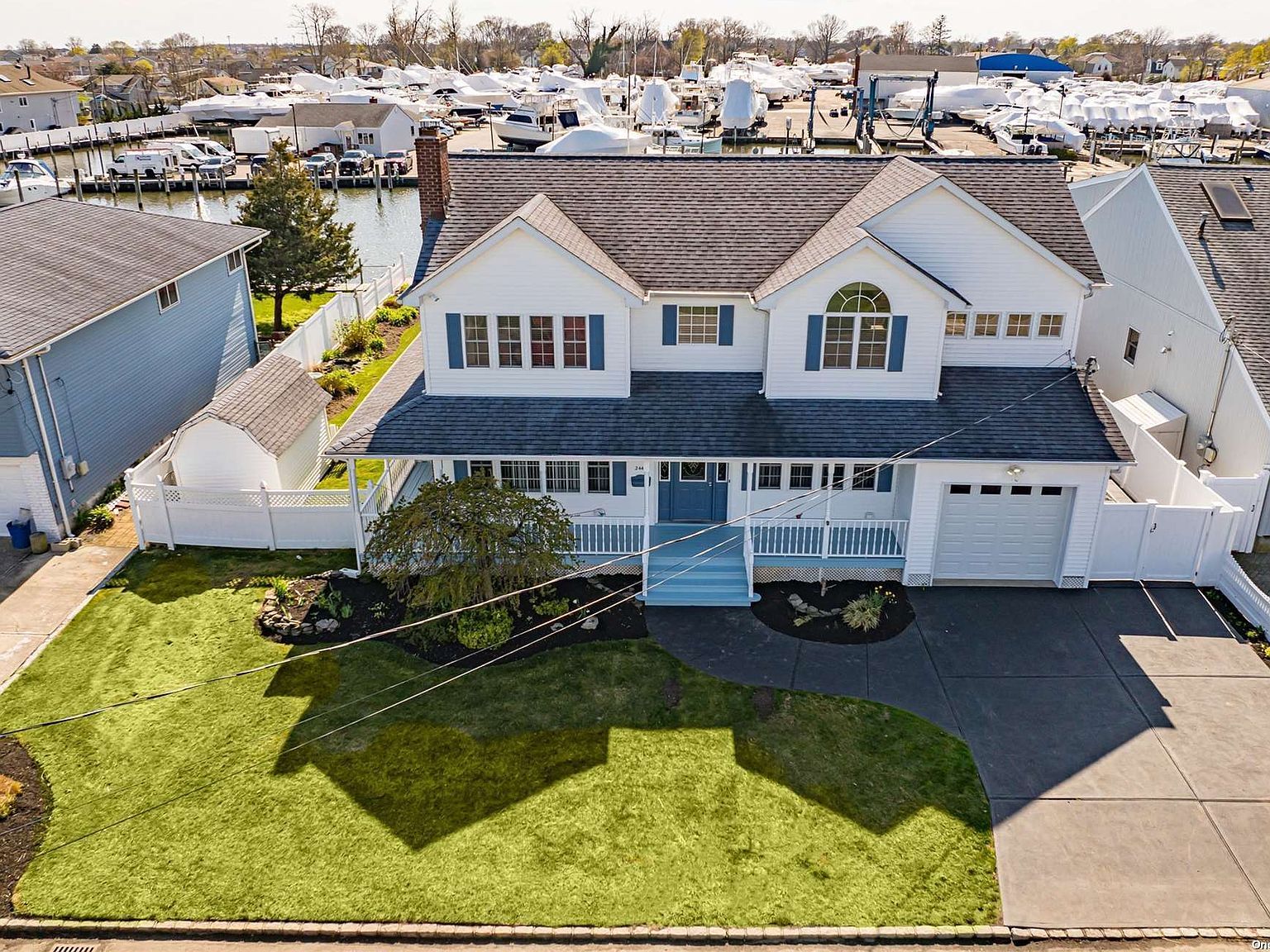 244 E Shore Rd Lindenhurst, NY 11757 - Thumbnail 3