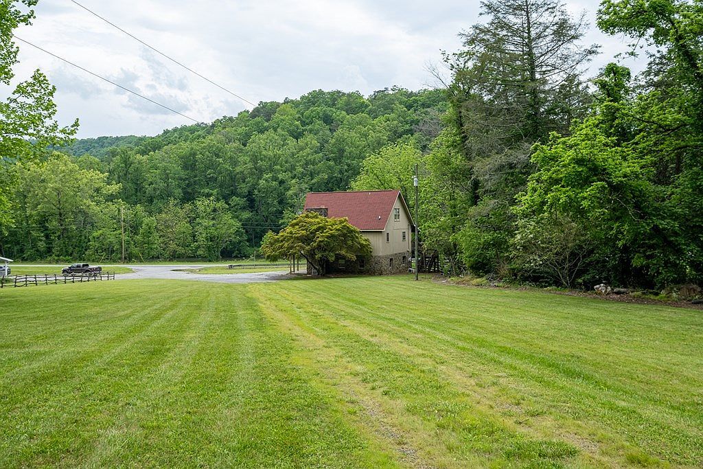 6226 Us Highway 74 W Whittier, NC 28789 - Thumbnail 3