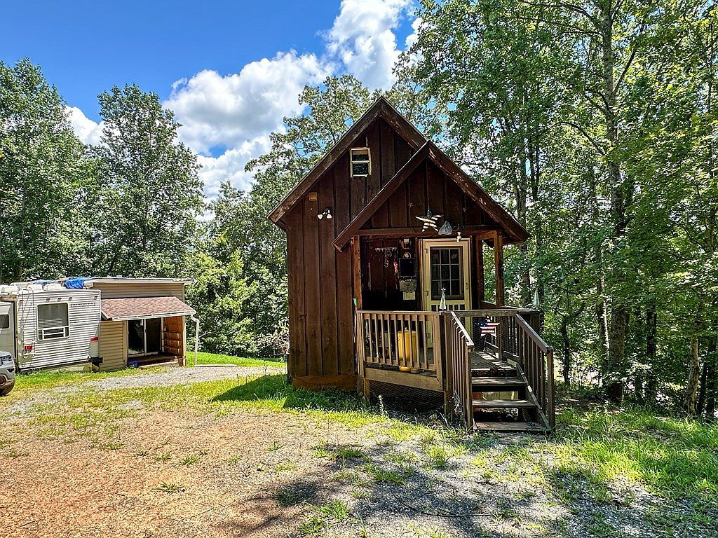 214 Whittier Heights Rd Whittier, NC 28789 - Thumbnail 3