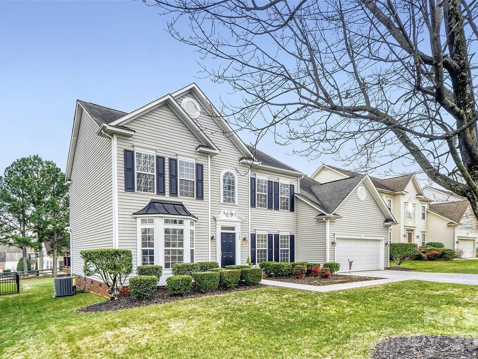 4123 Meadowview Hills Dr Charlotte, NC 28269 - Thumbnail 3