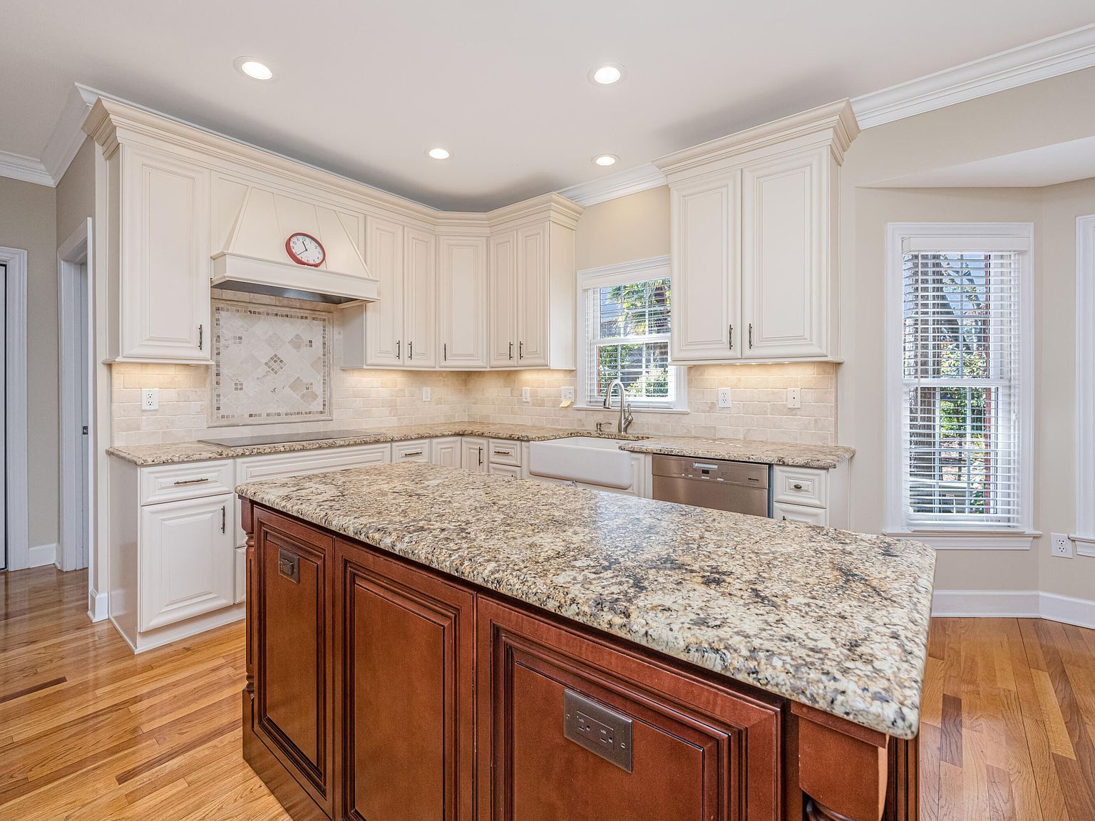 1295 Chrismill Ln Mount Pleasant, SC 29466 - Thumbnail 3