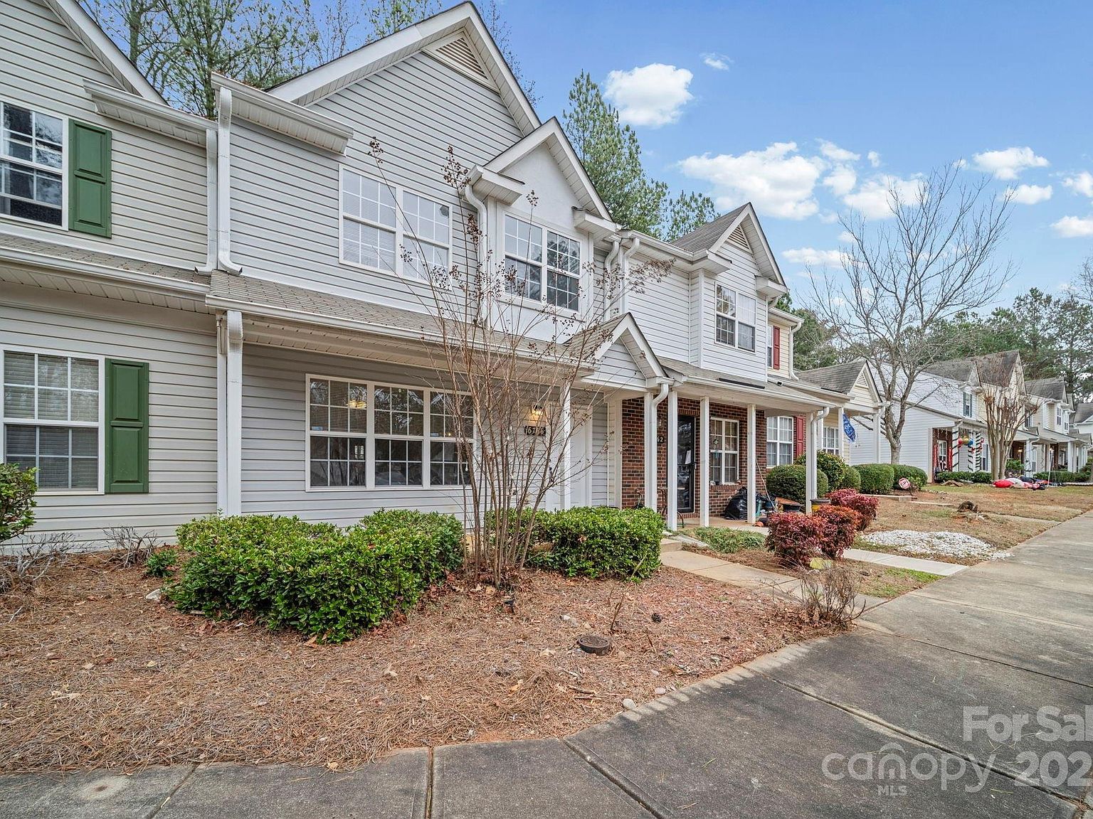 6766 Cypress Tree Ln Charlotte, NC 28215 - Thumbnail 3