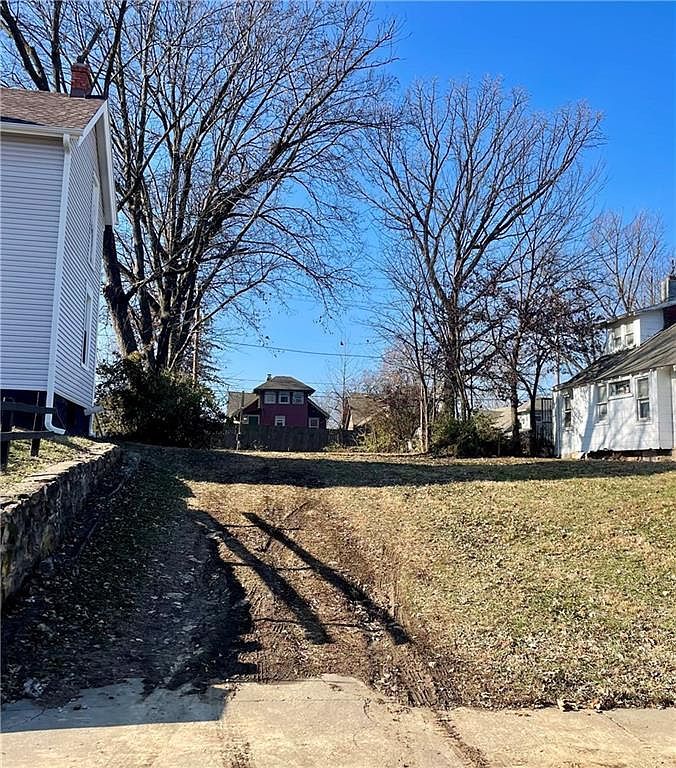 5422 Virginia Ave Kansas City, MO 64110 - Thumbnail 3